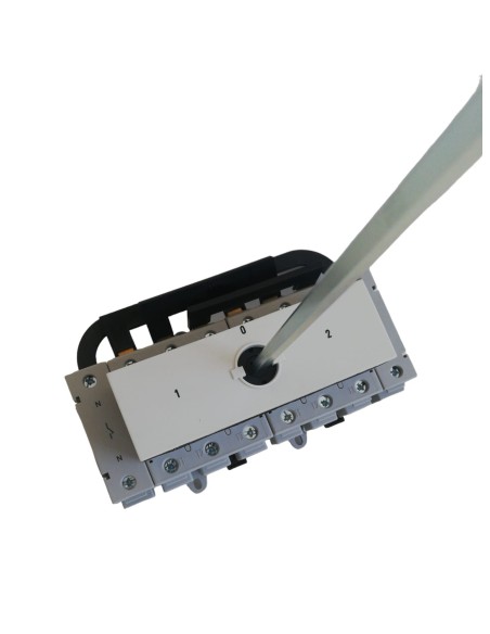 Sontheimer Z45/Z1 Leitungsschalter 4x125a schwarz mit Vorhängeschloss abschließbarer Knopf 1-0-2